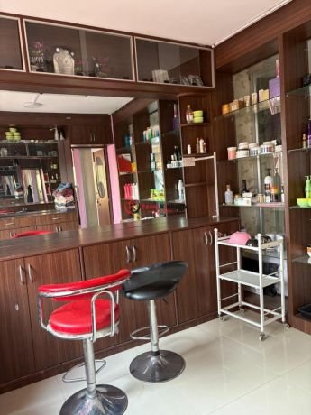 beauty-parlor-boutique-shop-for-sale-at-maitidevi-kathmandu-big-3