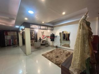 boutique-for-sale-fully-set-up-ready-to-run