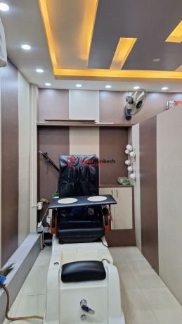 beauty-parlour-for-sale-at-bouddha-kathmandu-big-4