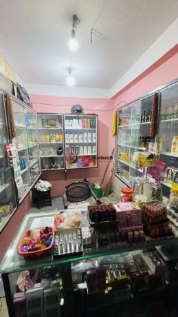 cosmetics-shop-big-3