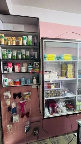cosmetics-shop-big-1