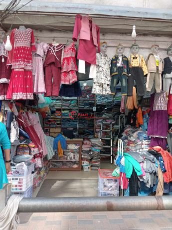fancy-pasal-for-sale-big-1